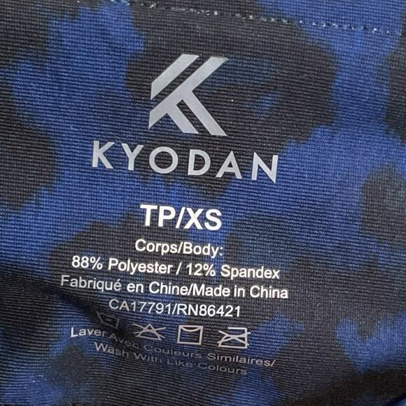 KYODAN Leggings Size XS Active Workout Black Blue Animal Print NWT $68 - Picture 2 of 9